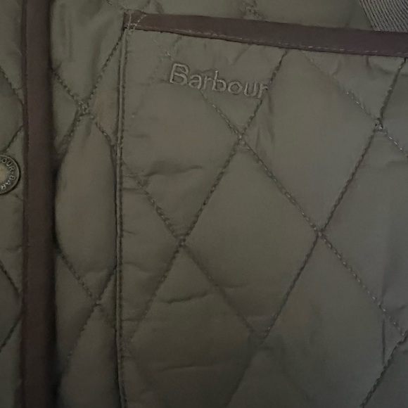 Barbour Quilted Jacket New - Picture 7 of 9